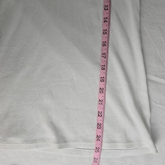 Charlotte Tarantola Ribbed Crystal Button White Fitted Cap Sleeve Top L Y2K‎ - Picture 4 of 10